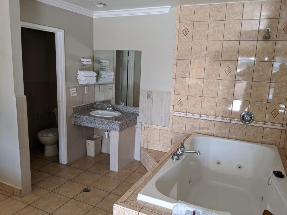 Passport Inn Image 6